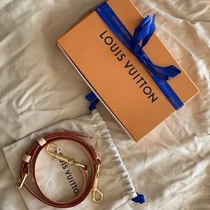 Authentic Louis Vuitton Handbag Strap w/box